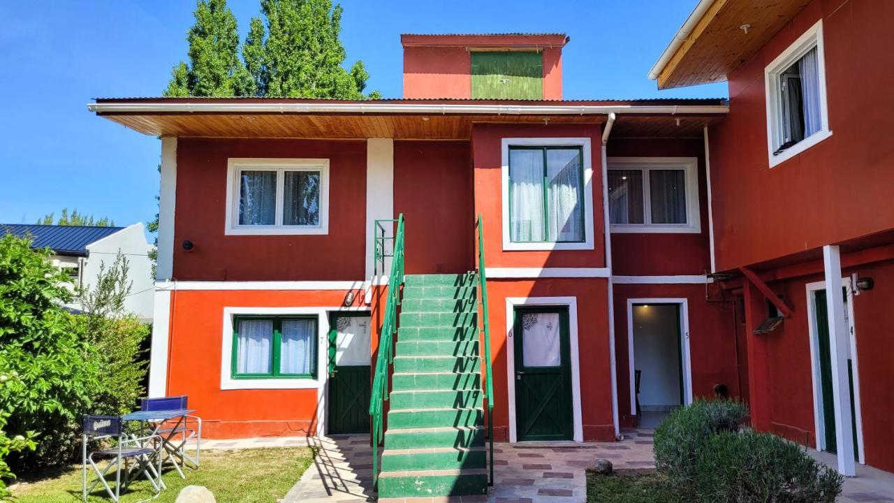 Hotel Amancay Hostal Patagonico à El Calafate Extérieur photo